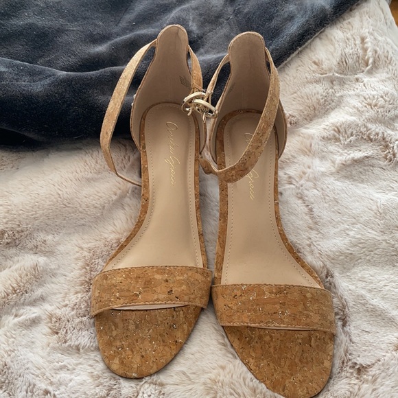 AMELIA GRACE
TACEE SANDAL - Picture 2 of 3